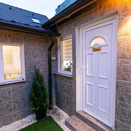 דירה La Trei Surori בראשוב