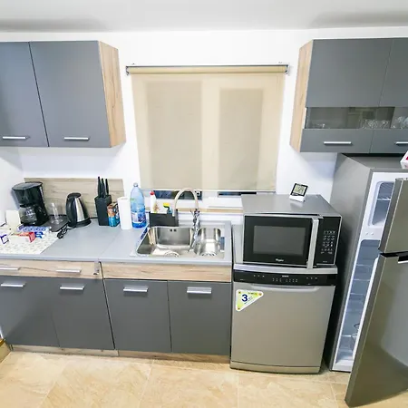 דירה La Trei Surori בראשוב