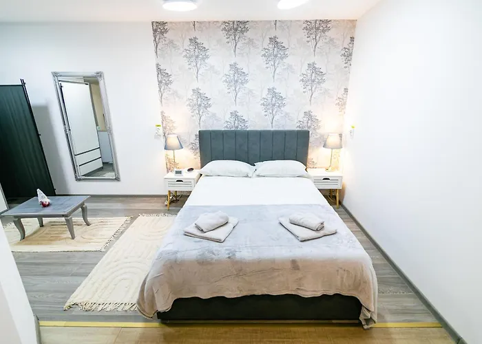 La Trei Surori Appartement *